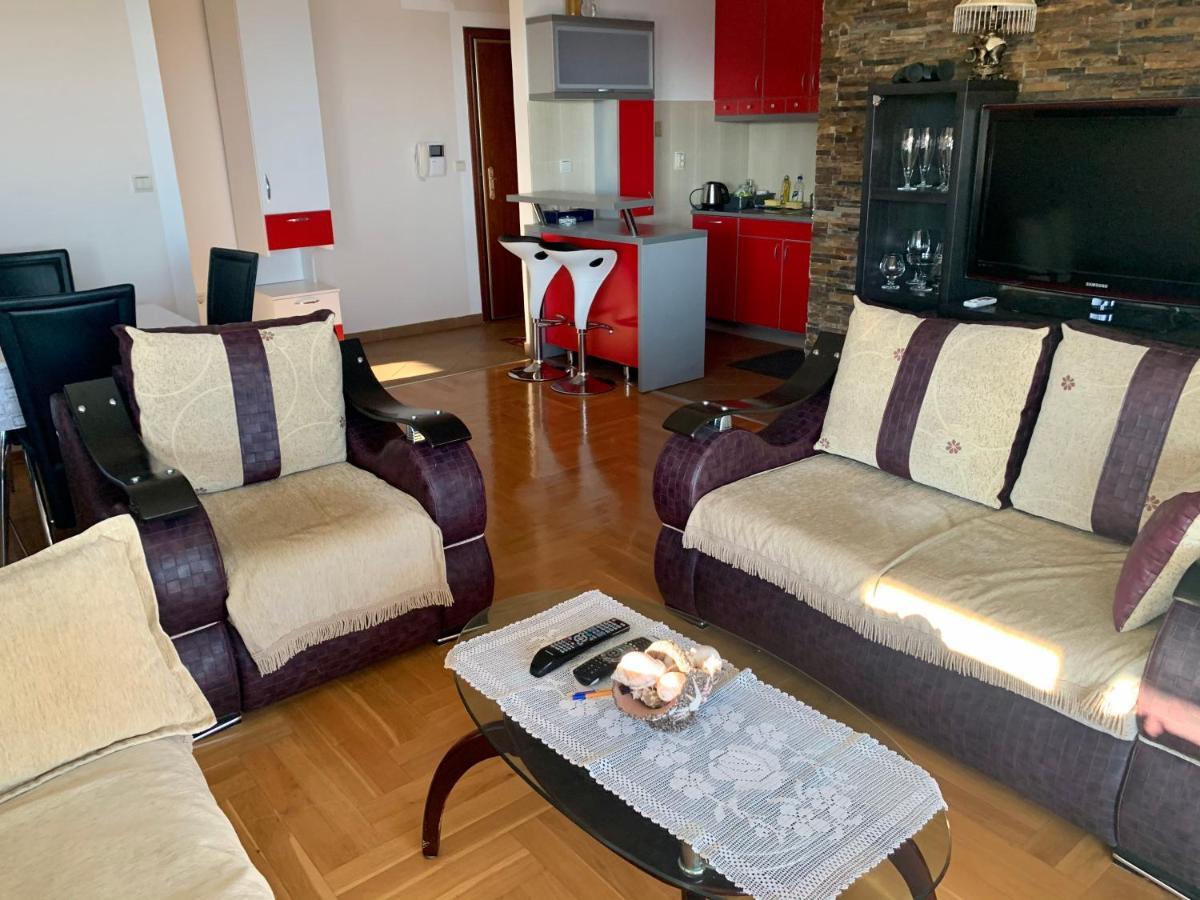Blue Sky Apartment Petrovac 外观 照片